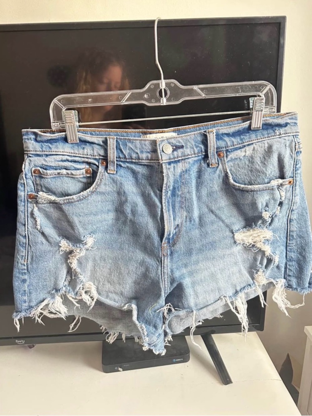 Abercrombie Curve Love The Mom Short Mid Rise